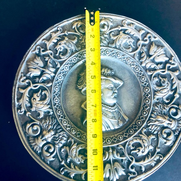 Antique Style Green Man Portrait of Cast Metal Charger Plate Wall Plaque 12”each - Picture 8 of 11